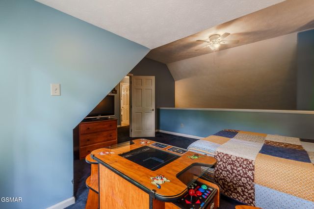351 Woodridge Way, Pigeon Forge, TN 37863