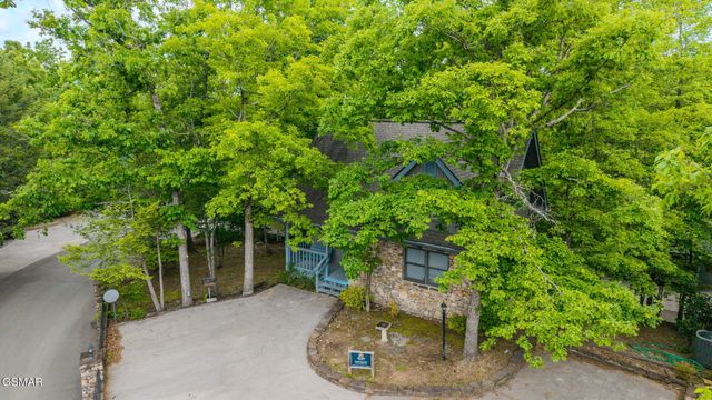 351 Woodridge Way, Pigeon Forge, TN 37863