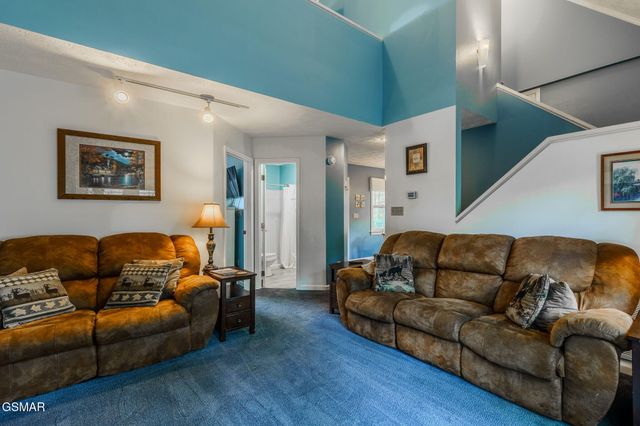 351 Woodridge Way, Pigeon Forge, TN 37863