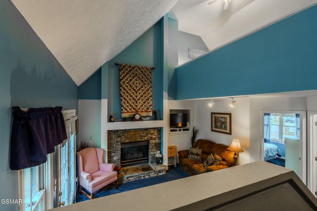 351 Woodridge Way, Pigeon Forge, TN 37863