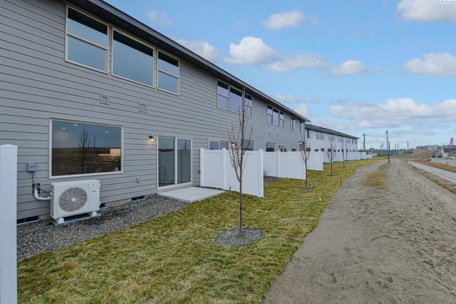 4533 Road 114, Pasco, WA 99301