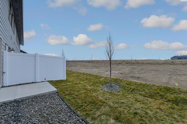 4533 Road 114, Pasco, WA 99301