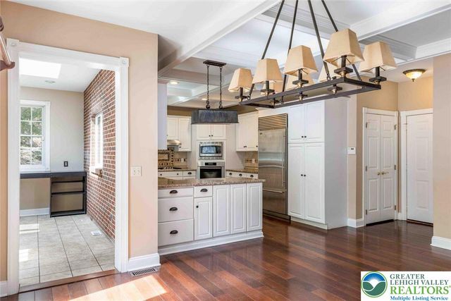 5572 Northwood Drive, Upper Saucon Twp, PA 18034