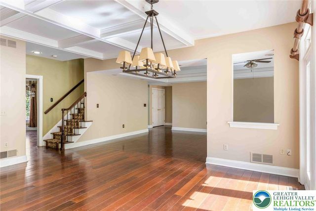 5572 Northwood Drive, Upper Saucon Twp, PA 18034