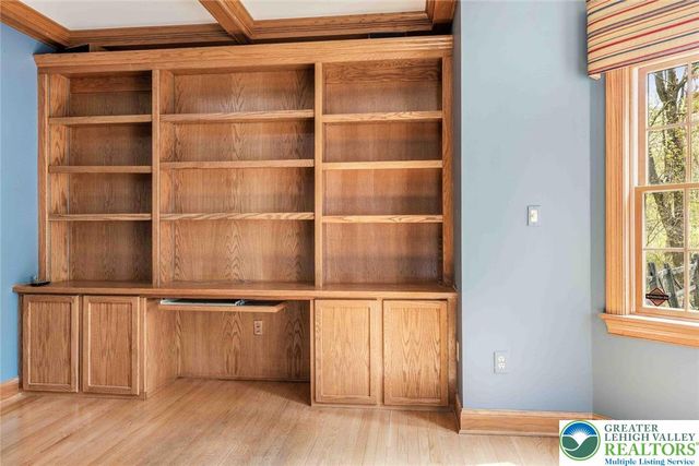 5572 Northwood Drive, Upper Saucon Twp, PA 18034