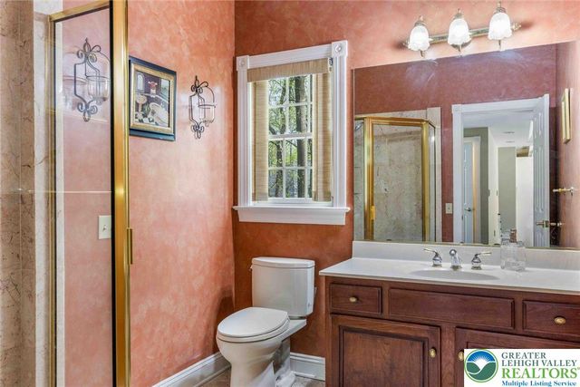 5572 Northwood Drive, Upper Saucon Twp, PA 18034