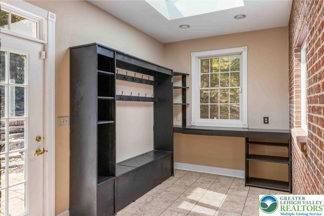 5572 Northwood Drive, Upper Saucon Twp, PA 18034