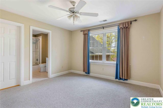 5572 Northwood Drive, Upper Saucon Twp, PA 18034