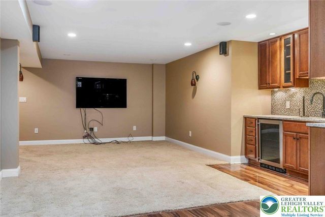 5572 Northwood Drive, Upper Saucon Twp, PA 18034