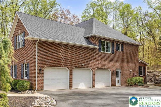 5572 Northwood Drive, Upper Saucon Twp, PA 18034