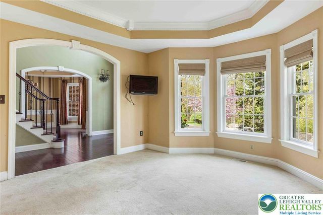 5572 Northwood Drive, Upper Saucon Twp, PA 18034