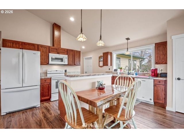 189 TROUT LAKES Rd, Castle Rock, WA 98611