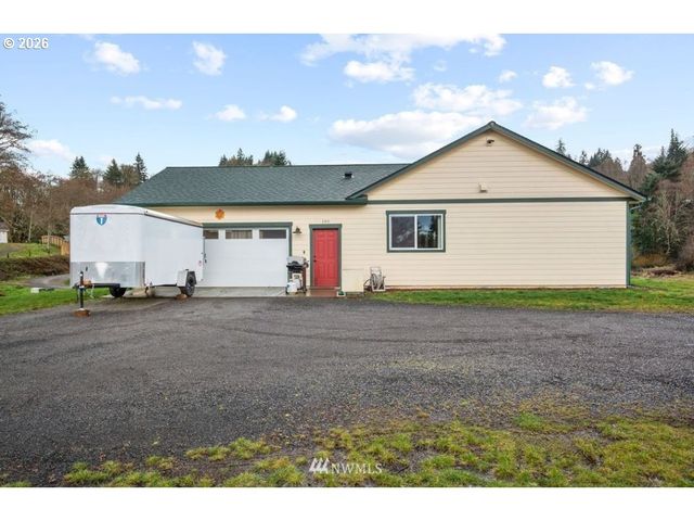 189 TROUT LAKES Rd, Castle Rock, WA 98611