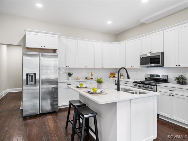 900 W Clay St, Richmond, VA 23220