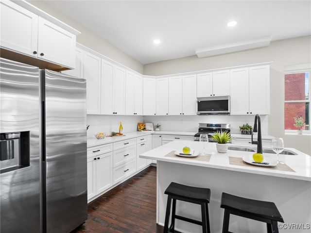 900 W Clay St, Richmond, VA 23220