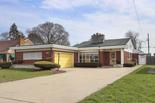 7709 3rd AVENUE, Kenosha, WI 53143