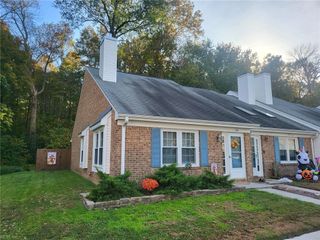 136 Briarwood PL, Yorktown, VA 23692