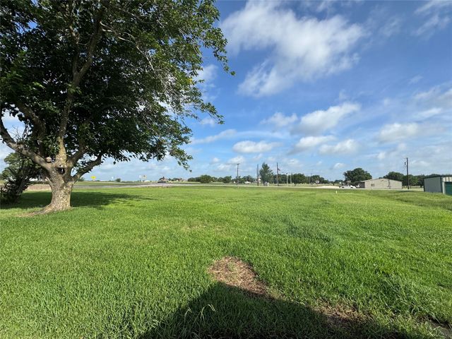 7115 Golinda Drive, Golinda, TX 76632