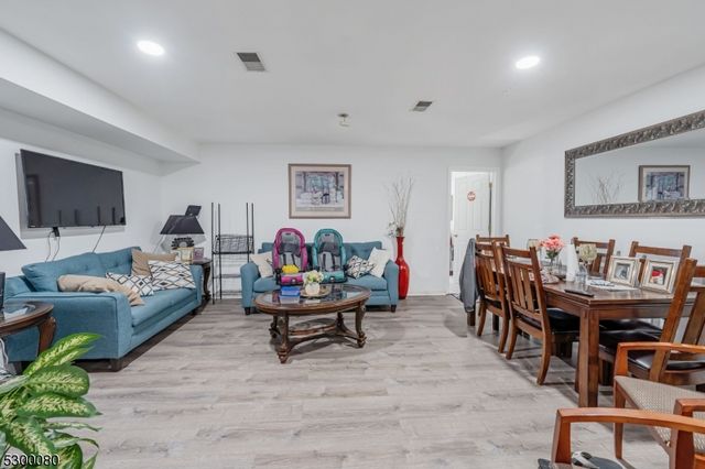 44 Hudson St, Newark City, NJ 07103