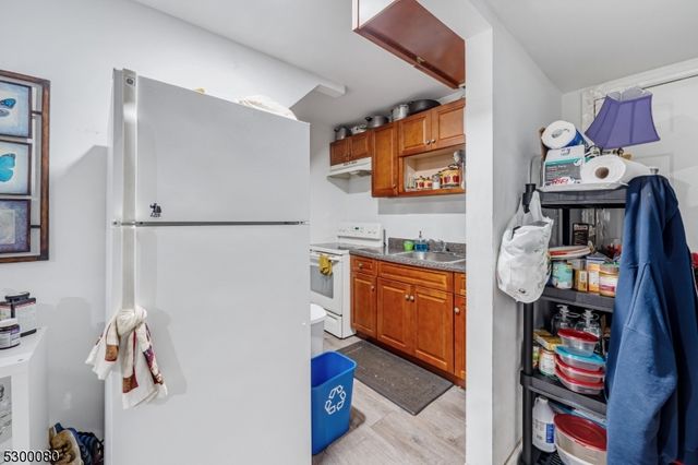 44 Hudson St, Newark City, NJ 07103