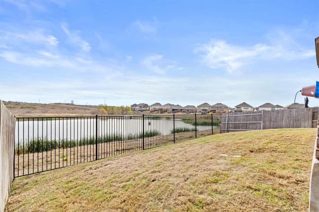 488 Pepperbark LOOP, Buda, TX 78610
