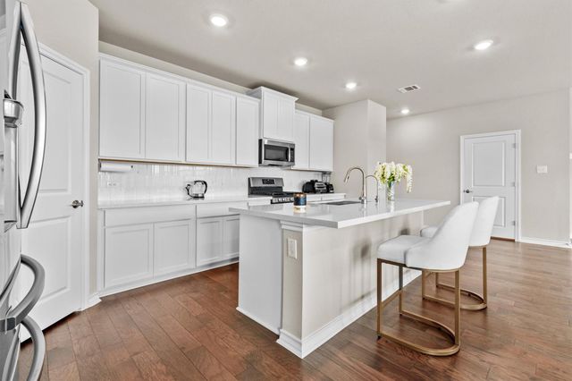 488 Pepperbark LOOP, Buda, TX 78610