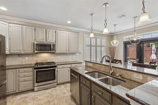 2416 Bonham Trail, Grapevine, TX 76051