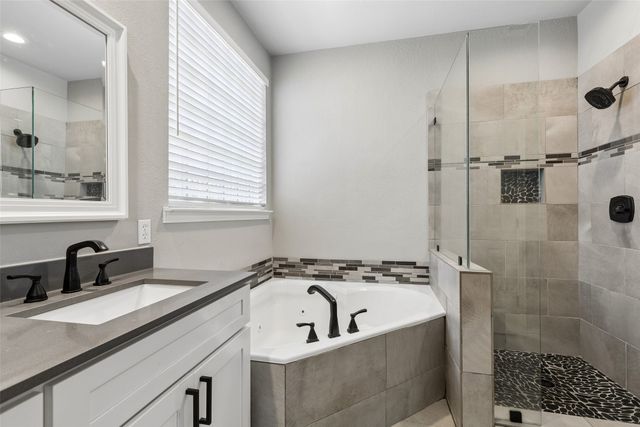 2416 Bonham Trail, Grapevine, TX 76051