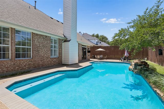 2416 Bonham Trail, Grapevine, TX 76051
