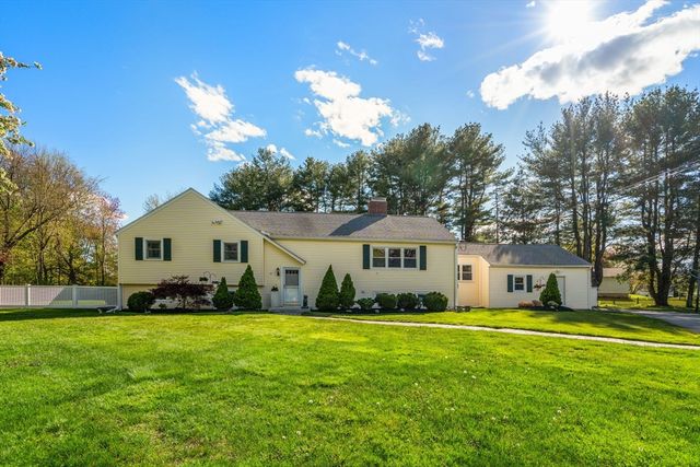 13 Pinecrest Road, Andover, MA 01810
