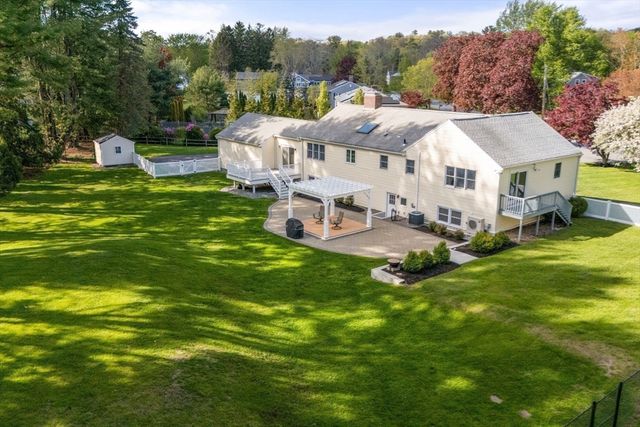13 Pinecrest Road, Andover, MA 01810