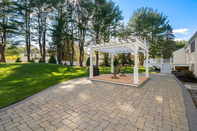 13 Pinecrest Road, Andover, MA 01810