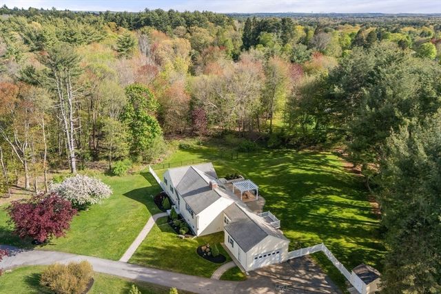 13 Pinecrest Road, Andover, MA 01810