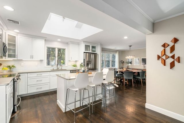 13 Pinecrest Road, Andover, MA 01810