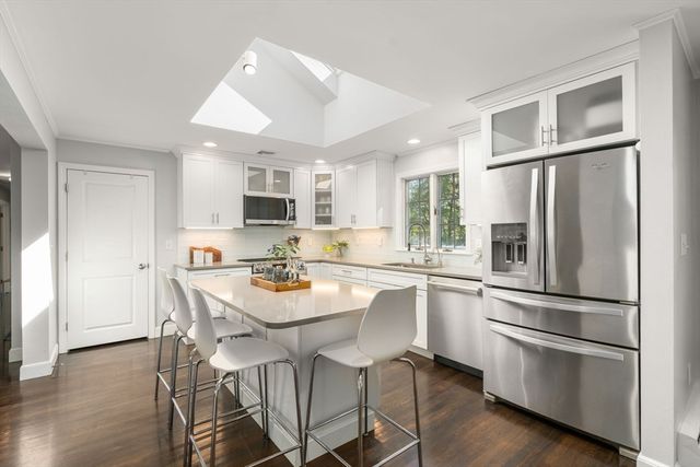 13 Pinecrest Road, Andover, MA 01810