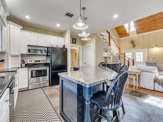 263 Eagles Nest Path, Stigler, OK 74462