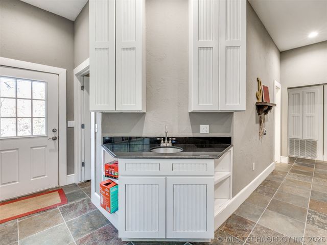 263 Eagles Nest Path, Stigler, OK 74462