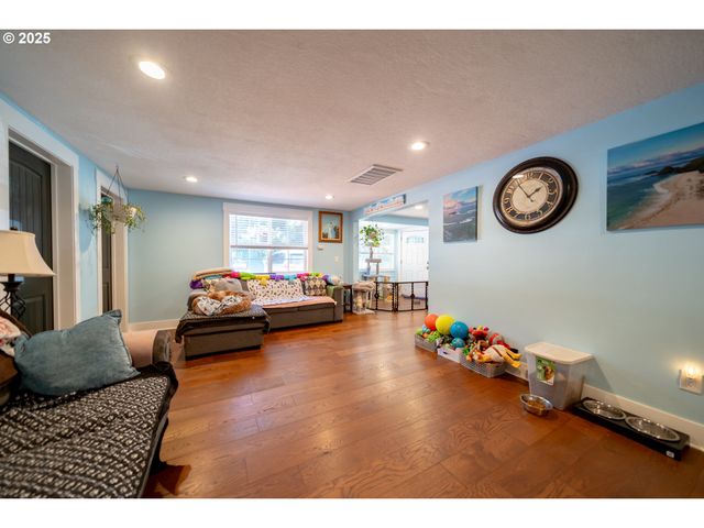 7953 BAKER Ln Se, Aumsville, OR 97325