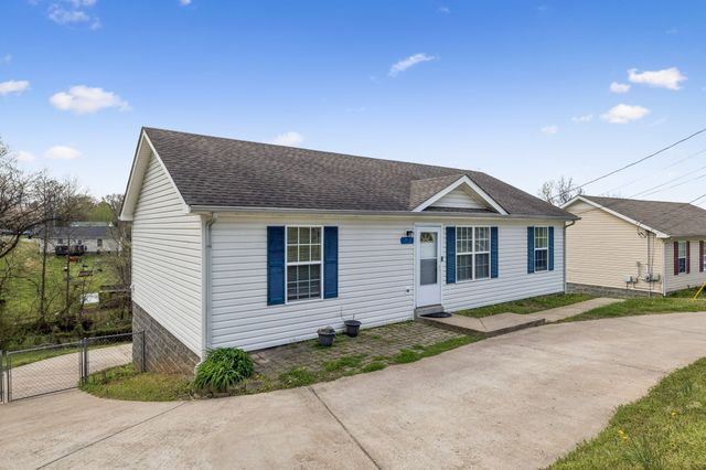 952 Granny White Rd, Clarksville, TN 37040