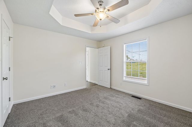 952 Granny White Rd, Clarksville, TN 37040