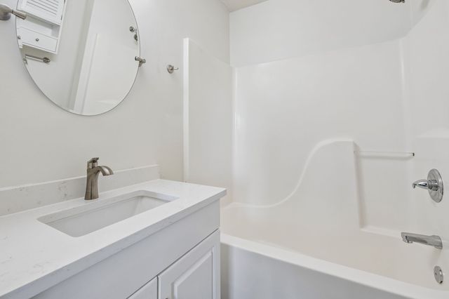 952 Granny White Rd, Clarksville, TN 37040