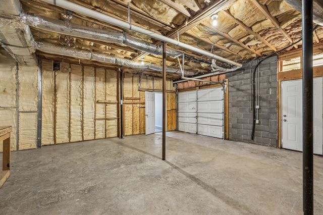 952 Granny White Rd, Clarksville, TN 37040