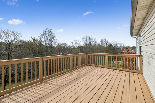 952 Granny White Rd, Clarksville, TN 37040