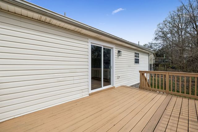 952 Granny White Rd, Clarksville, TN 37040