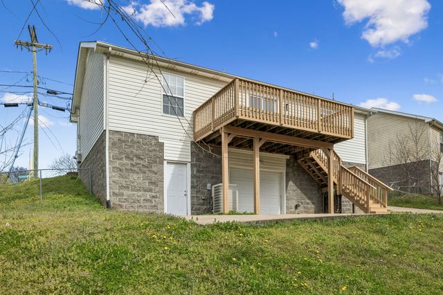 952 Granny White Rd, Clarksville, TN 37040