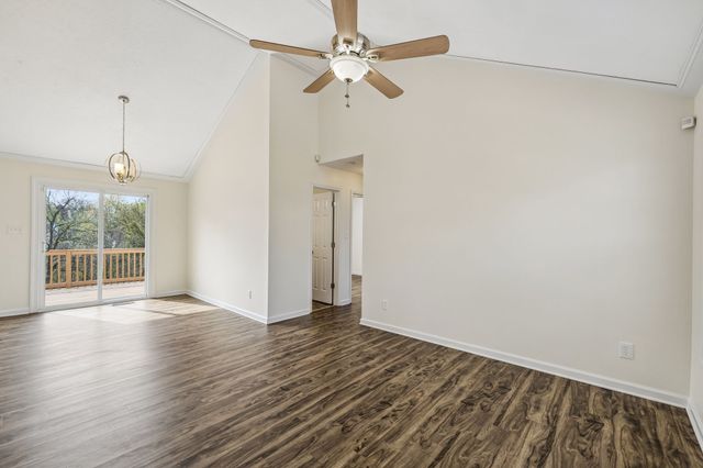 952 Granny White Rd, Clarksville, TN 37040