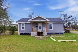 2002 5TH St. Street, Lake Charles, LA 70601