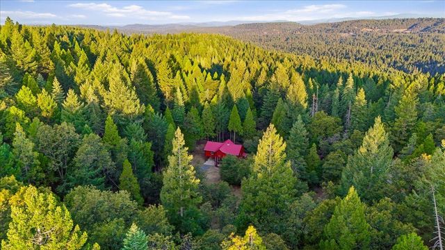 11560 Lacoste Ln, Nevada City, CA 95959