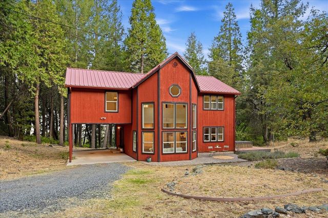 11560 Lacoste Ln, Nevada City, CA 95959