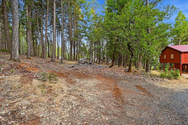 11560 Lacoste Ln, Nevada City, CA 95959